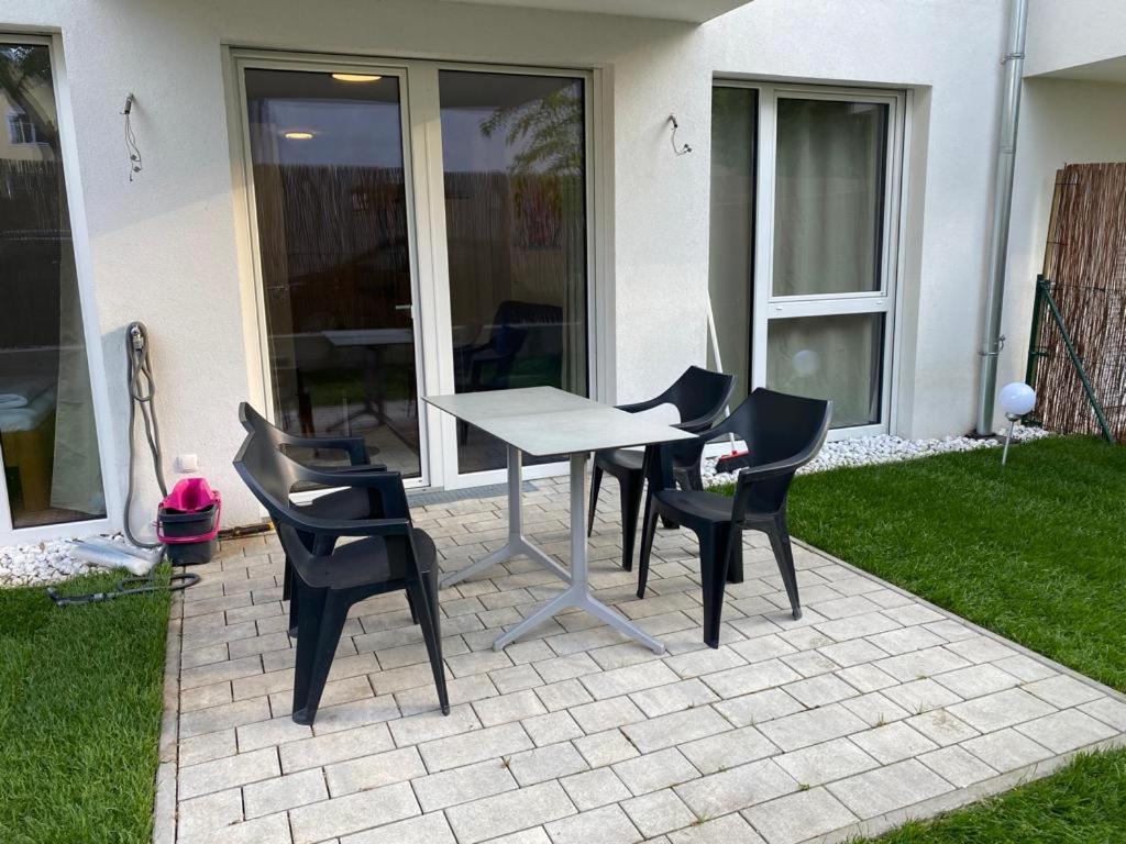 Modern Apartment With Garden Near City Center Wien Ngoại thất bức ảnh
